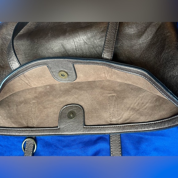 The Lucia Tote - Large Bronze Tote Bag by Ampere; High quality vegan leather - Picture 8 of 16